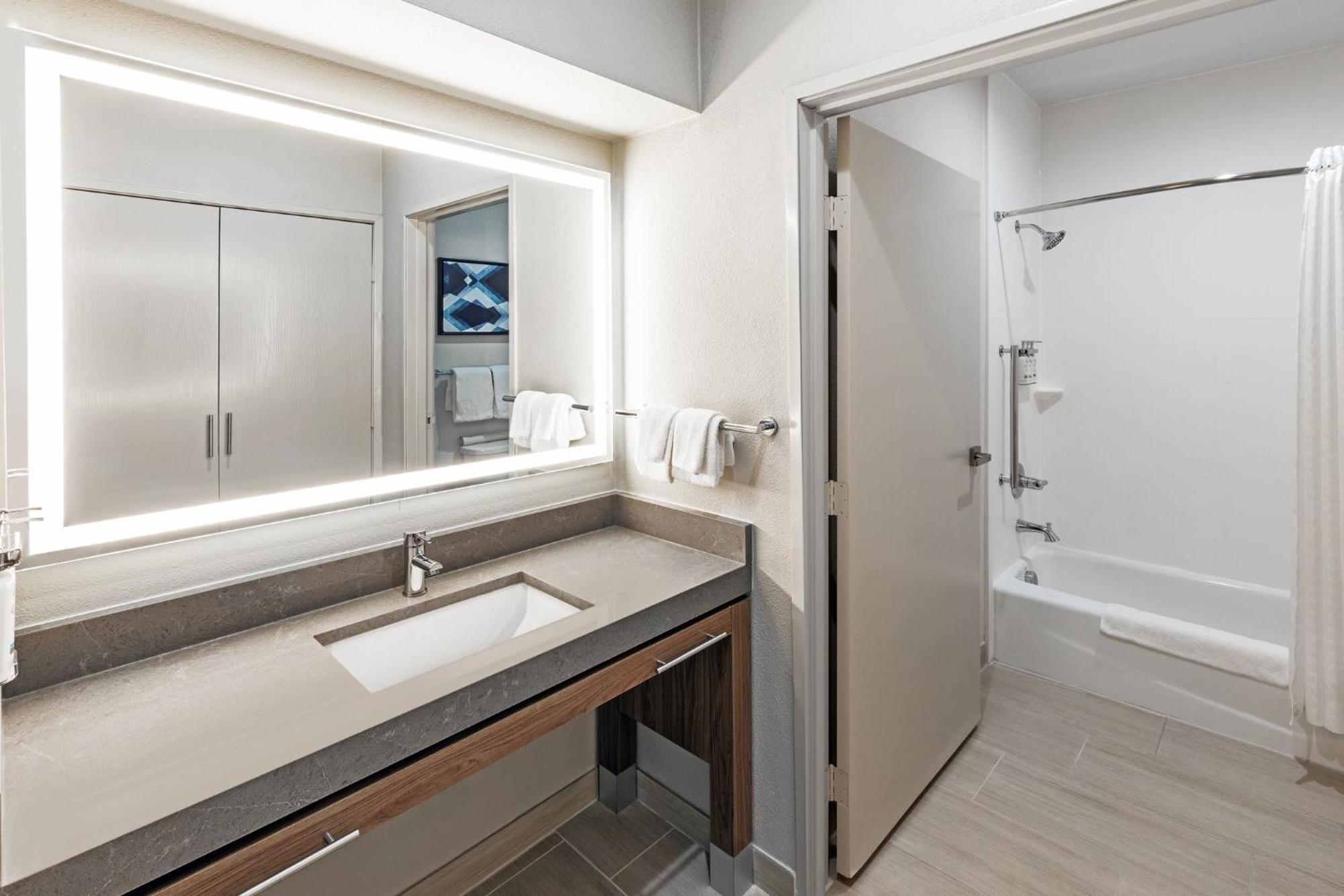 Candlewood Suites Dfw Airport North - Irving By Ihg Exterior photo